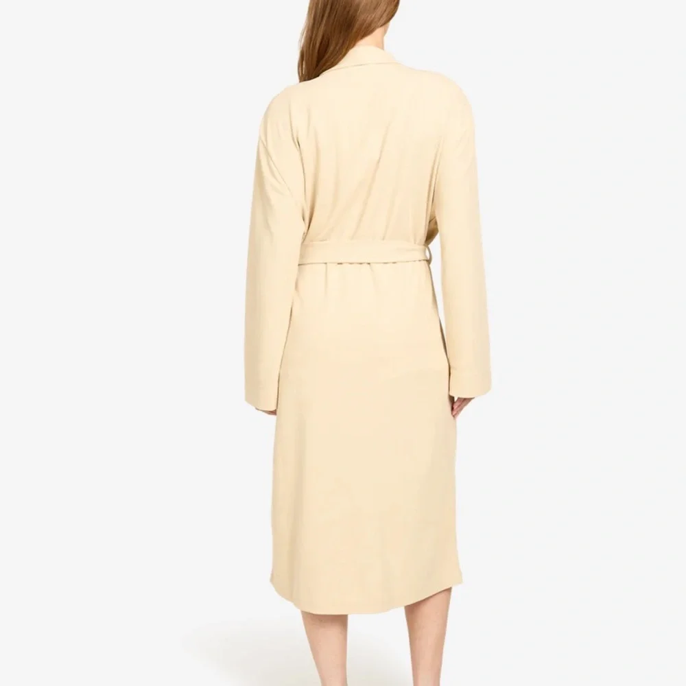 Women's Cream Robe - Picture 4 of 6